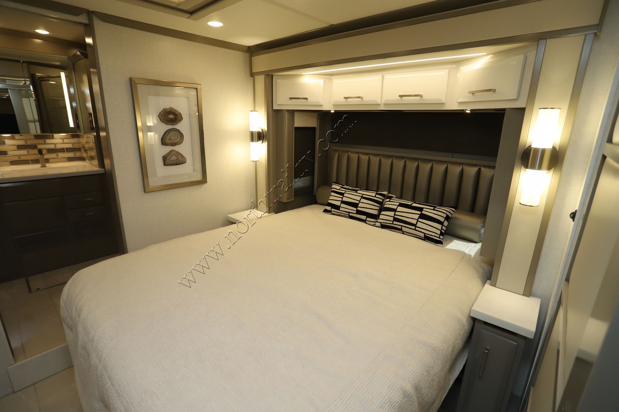 New 2026 Newmar New Aire 3547 Class A  For Sale