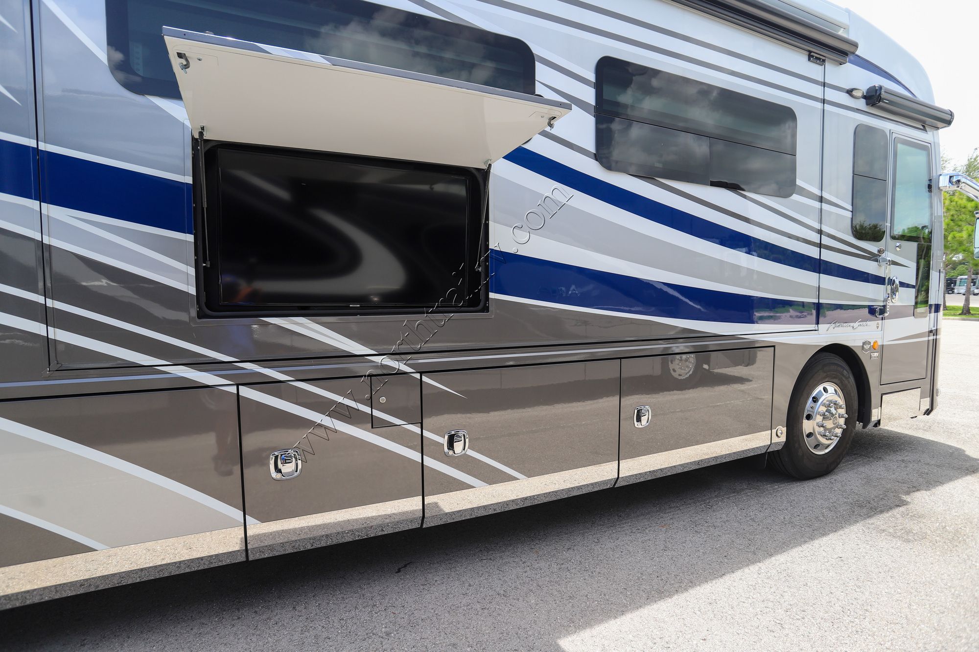 Used 2021 American Coach American Dream 45A Class A  For Sale
