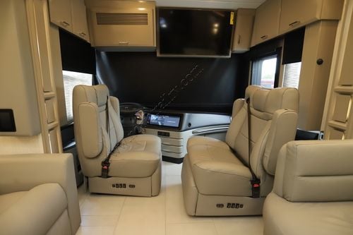 2026 Newmar Mountain Aire 3825