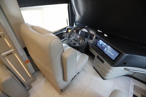 2026 Newmar Mountain Aire 3825