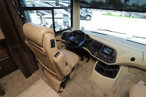 2017 Tiffin Motor Homes Allegro 32SA