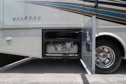 2017 Tiffin Motor Homes Allegro 32SA
