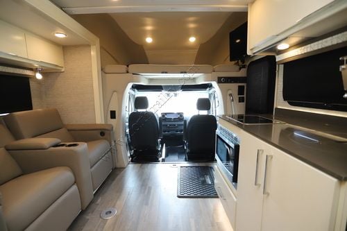 2020 Tiffin Motor Homes Wayfarer 25RW