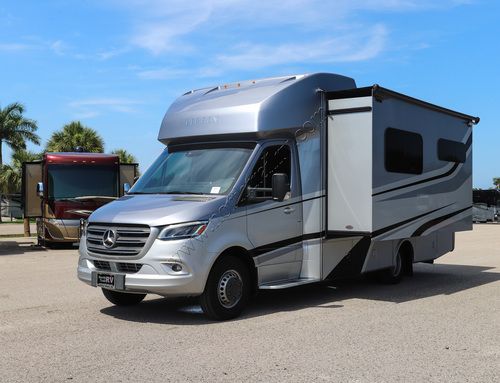 2021 Tiffin Motor Homes Wayfarer 25RW