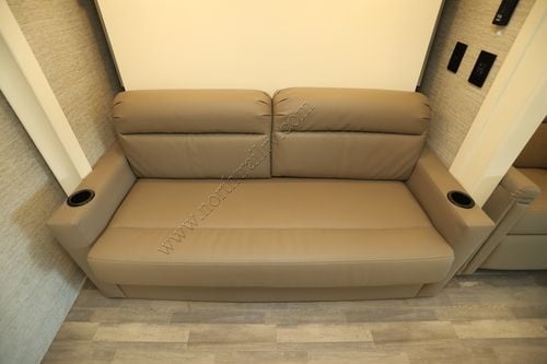 2020 Tiffin Motor Homes Wayfarer 25RW
