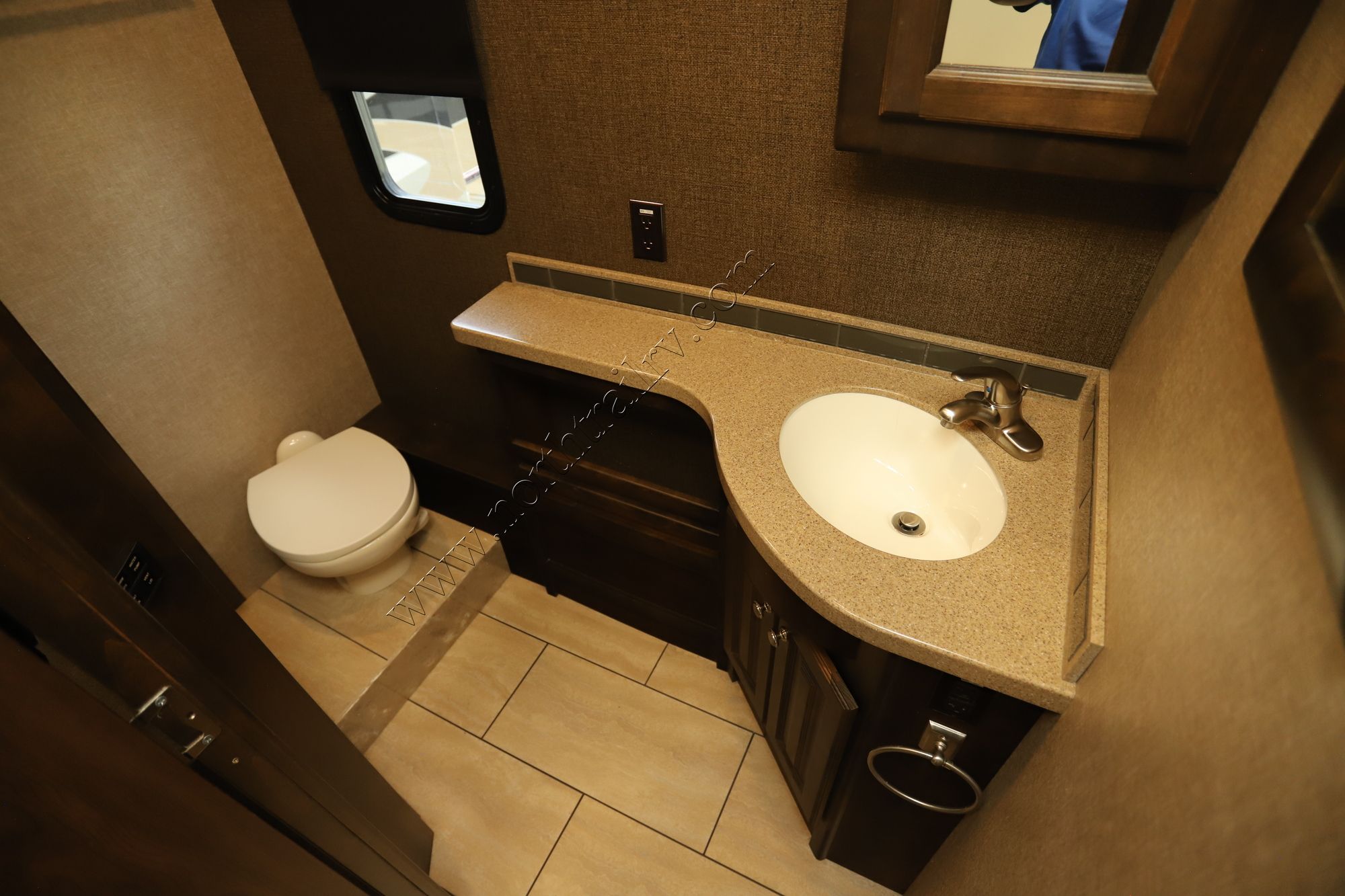 Used 2017 Tiffin Motor Homes Allegro 32SA Class A  For Sale