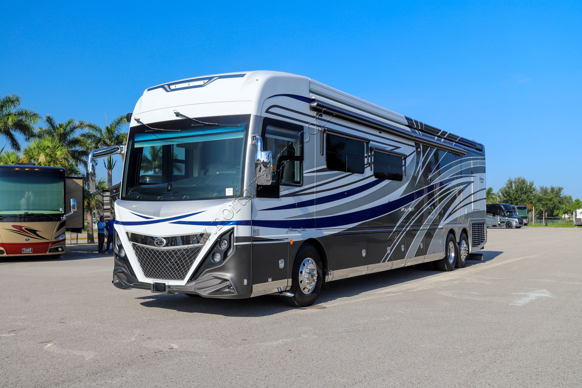 Used 2021 American Coach American Dream 45A Class A  For Sale