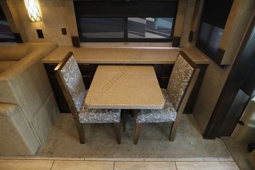 2017 Tiffin Motor Homes Allegro 32SA