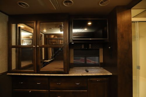 2017 Tiffin Motor Homes Allegro 32SA