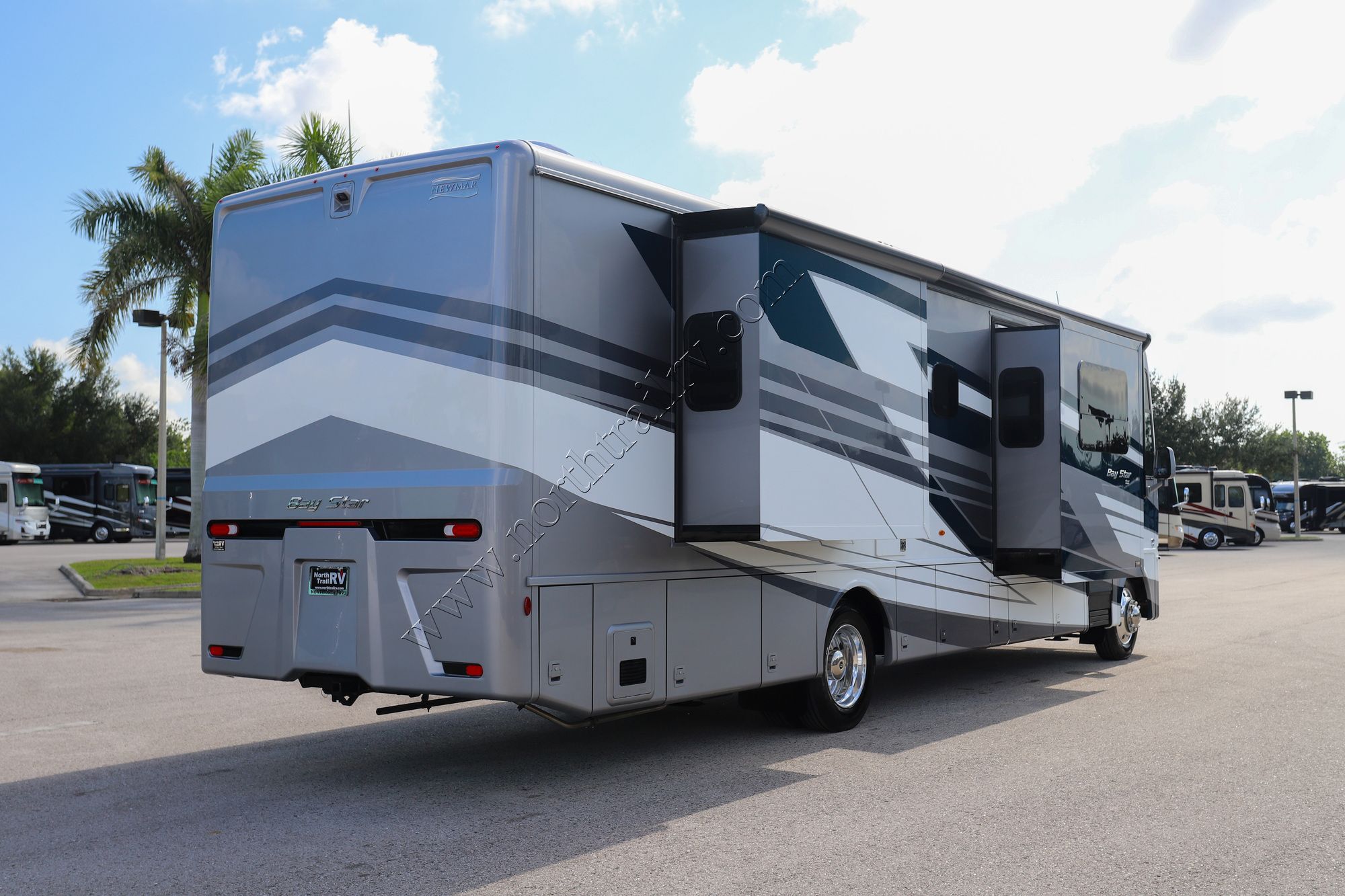 New 2026 Newmar Bay Star 3629 Class A  For Sale