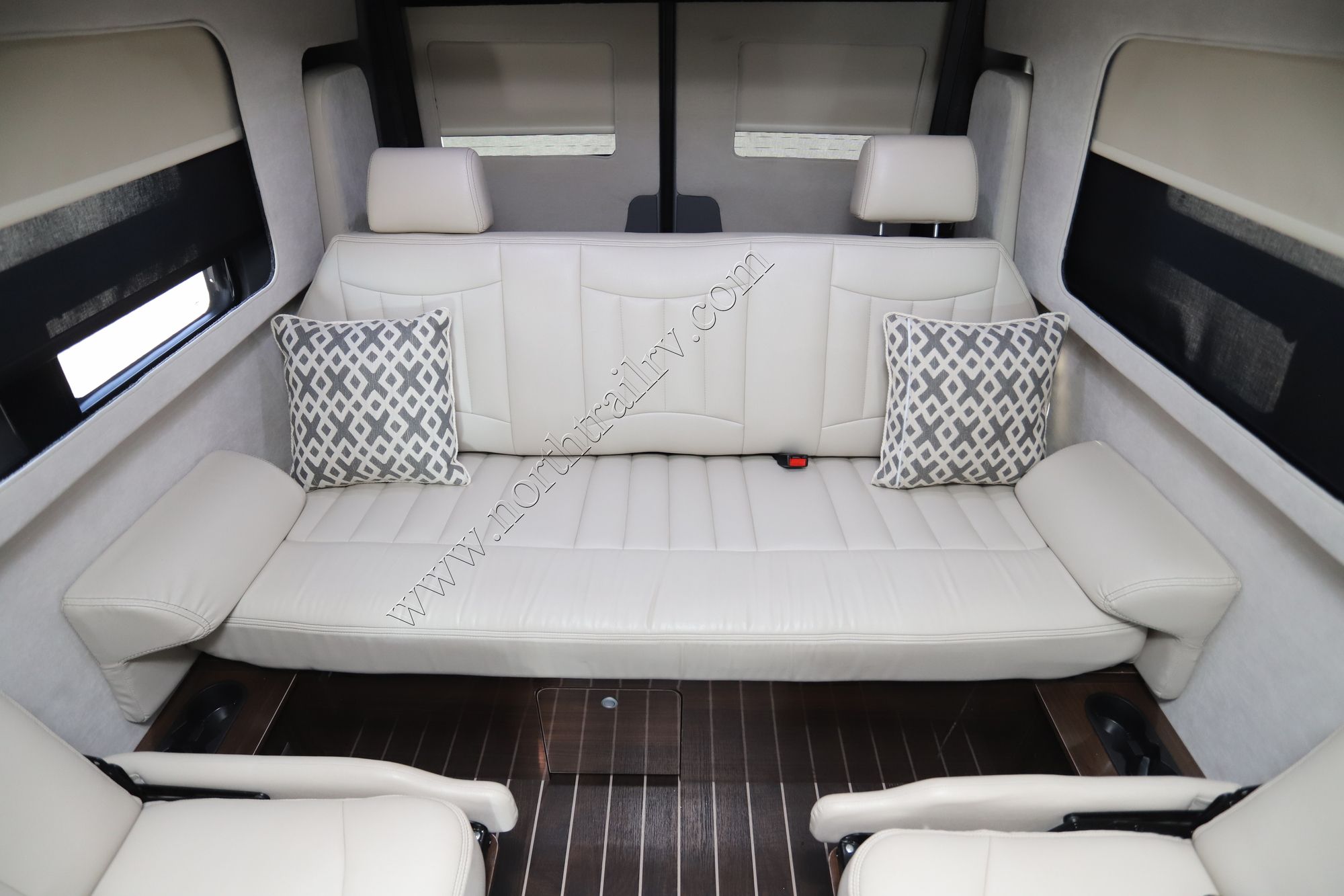 2018 Airstream Interstate 24GL 4X4 Class B Used  For Sale