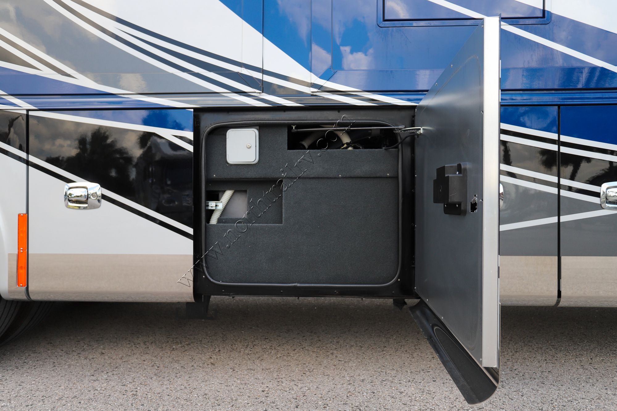 New 2026 Tiffin Motor Homes Allegro Bus 45OPP Class A  For Sale