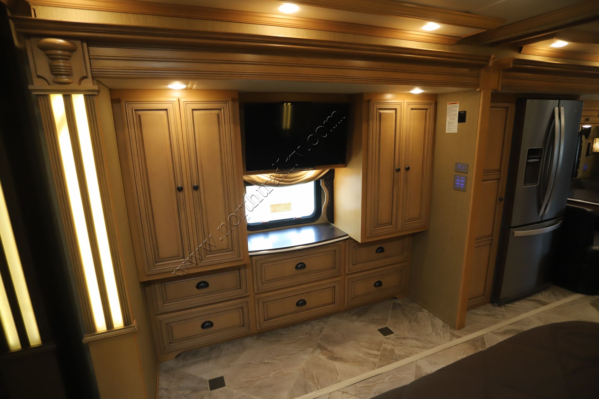 Used 2016 Newmar Dutch Star 4369 Class A  For Sale