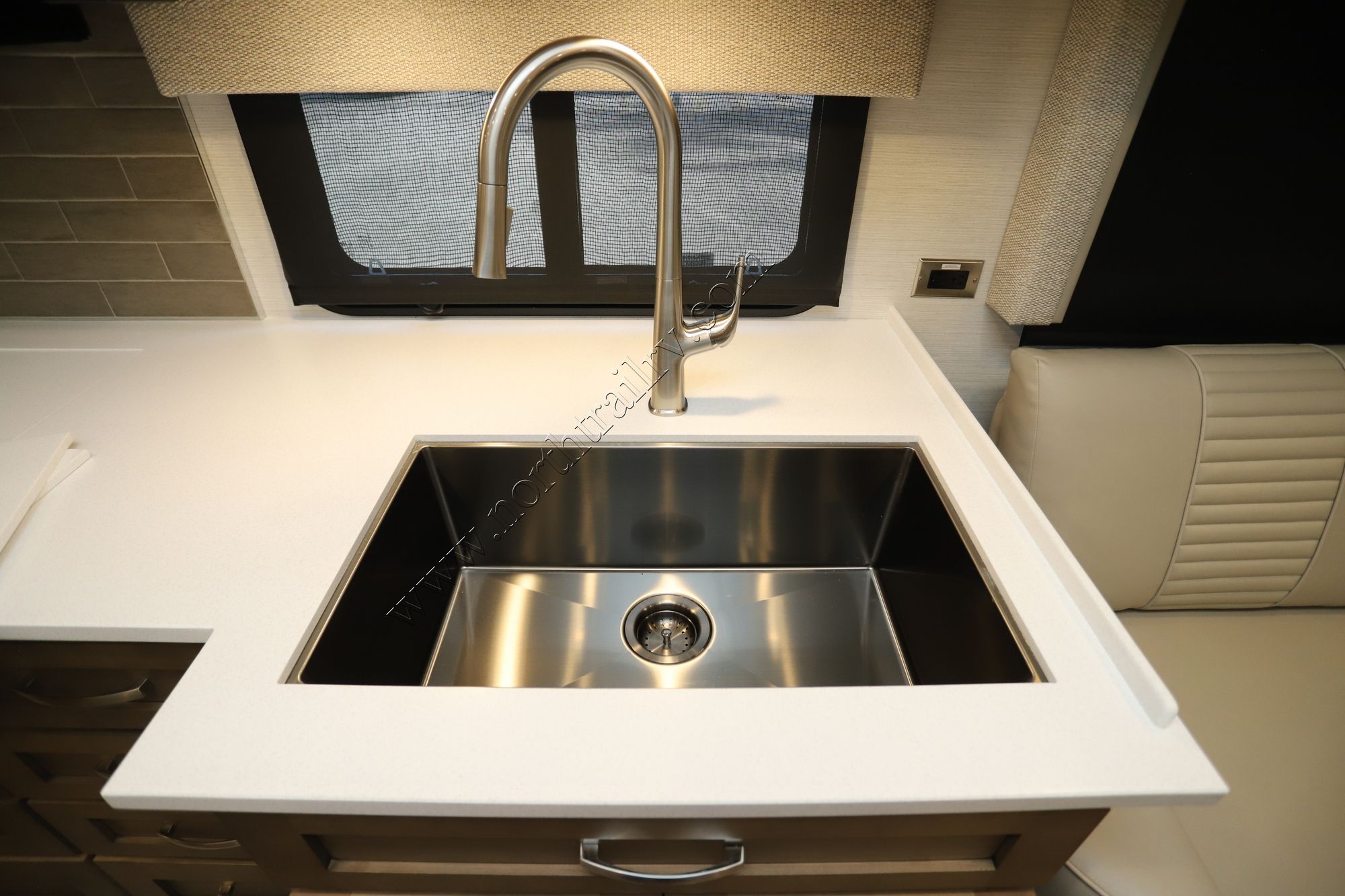 New 2026 Newmar Bay Star 3629 Class A  For Sale