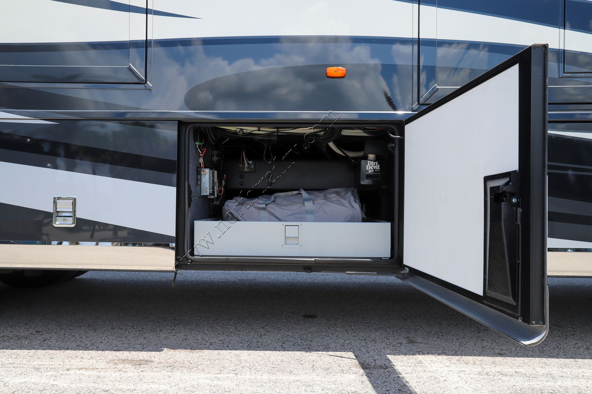 Used 2016 Newmar Dutch Star 4369 Class A  For Sale