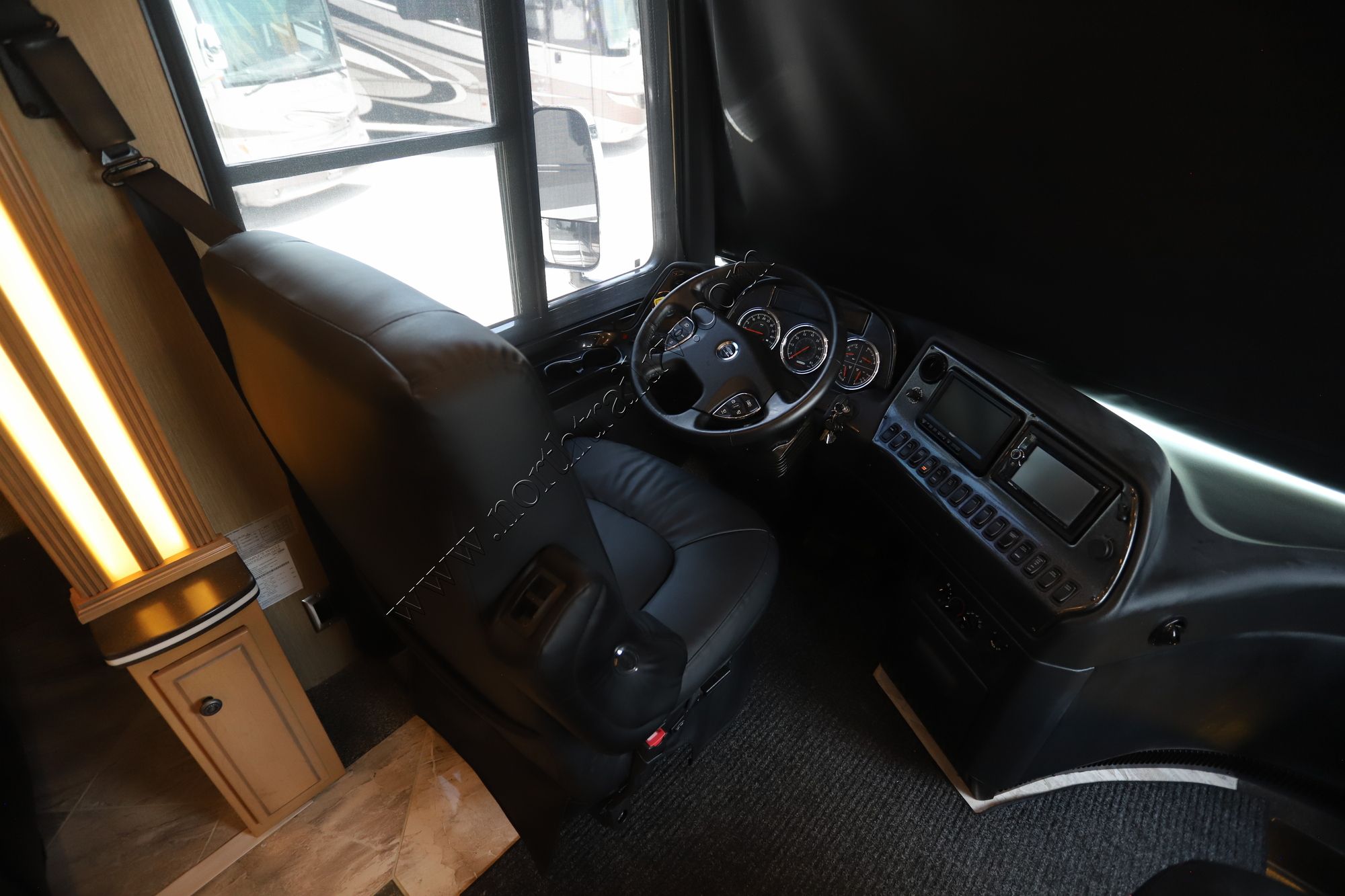 Used 2016 Newmar Dutch Star 4369 Class A  For Sale