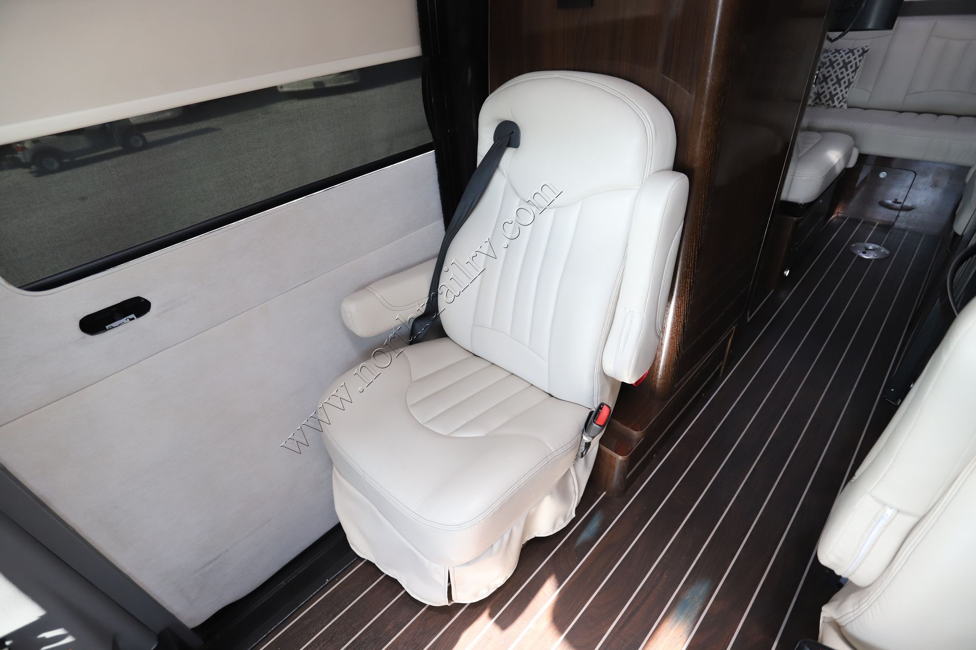 2018 Airstream Interstate 24GL 4X4 Class B Used  For Sale