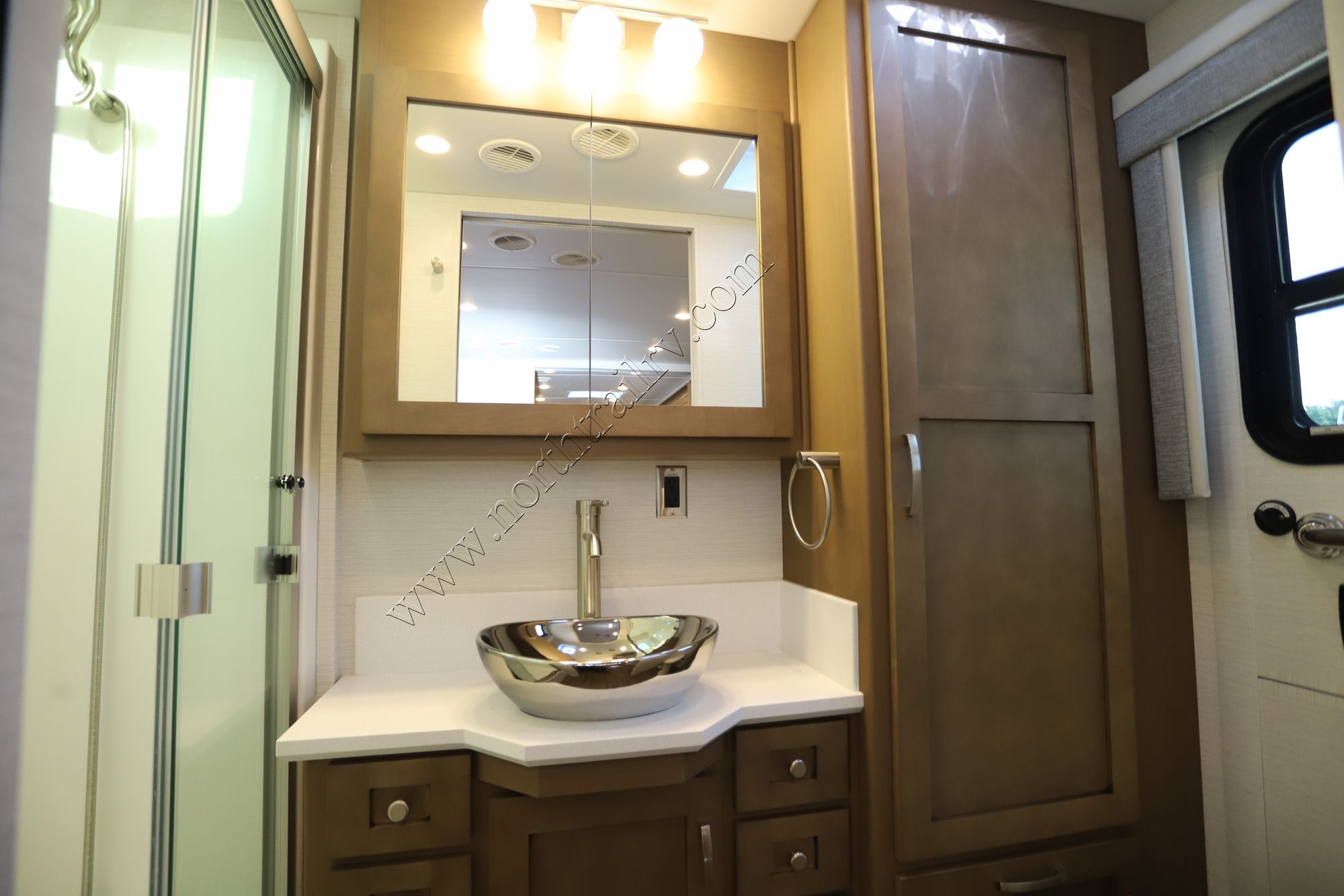 New 2026 Newmar Bay Star 3629 Class A  For Sale