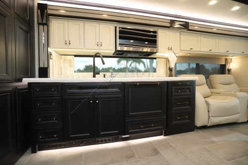 2026 Tiffin Motor Homes Allegro Bus 45OPP