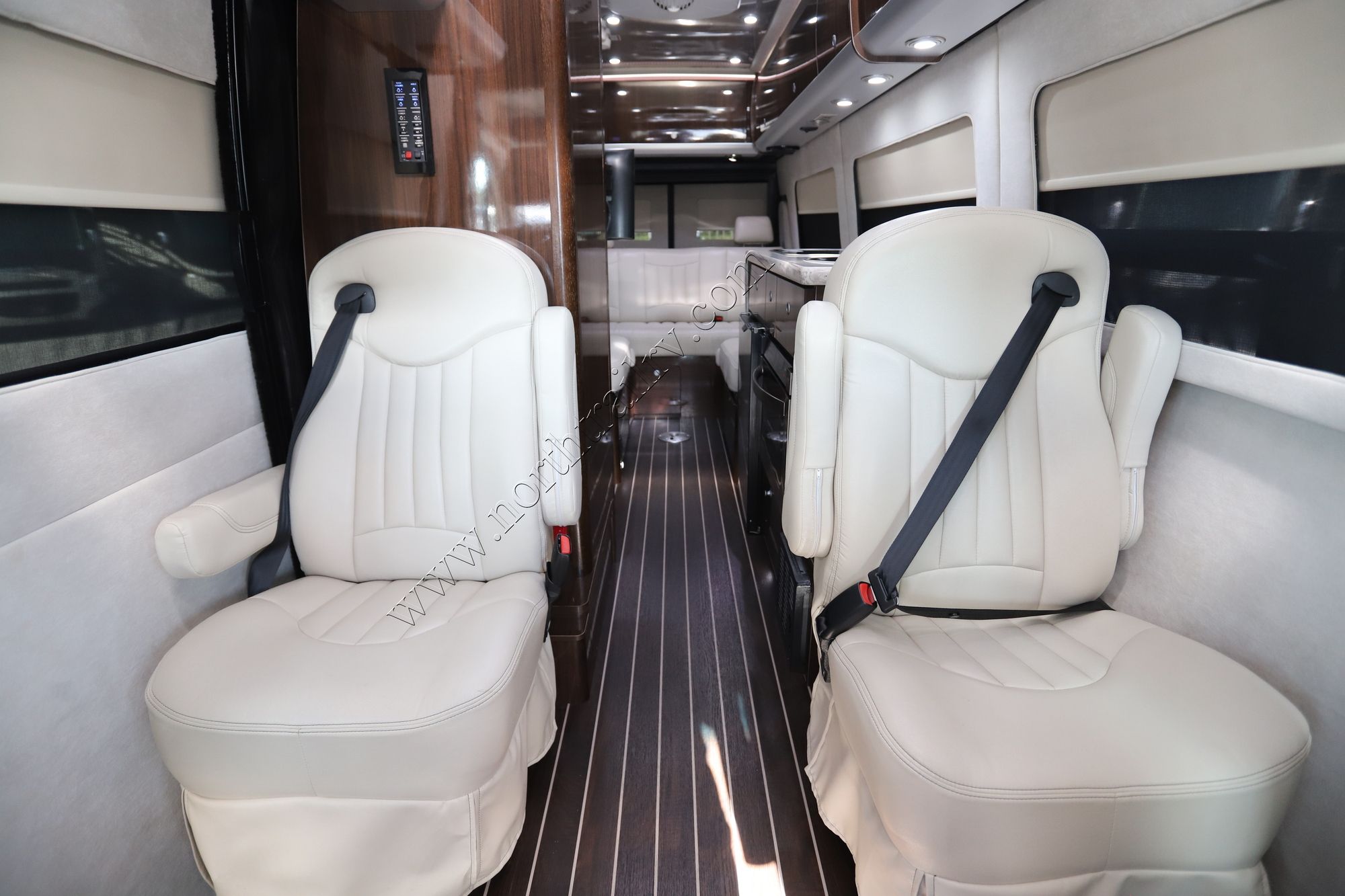 2018 Airstream Interstate 24GL 4X4 Class B Used  For Sale