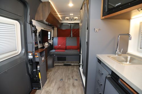 2024 Winnebago Roam 59RZ