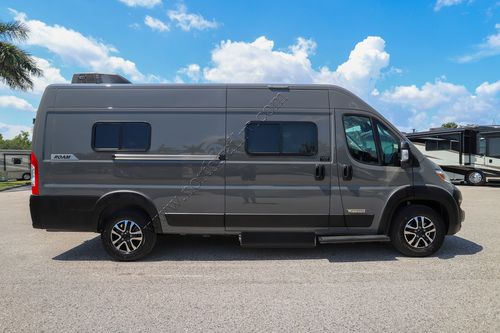 2024 Winnebago Roam 59RZ