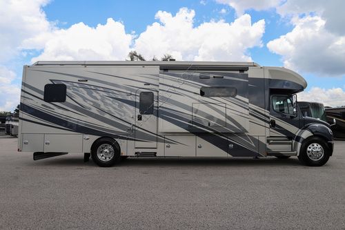 2026 Renegade Rv Verona Le 38LDG