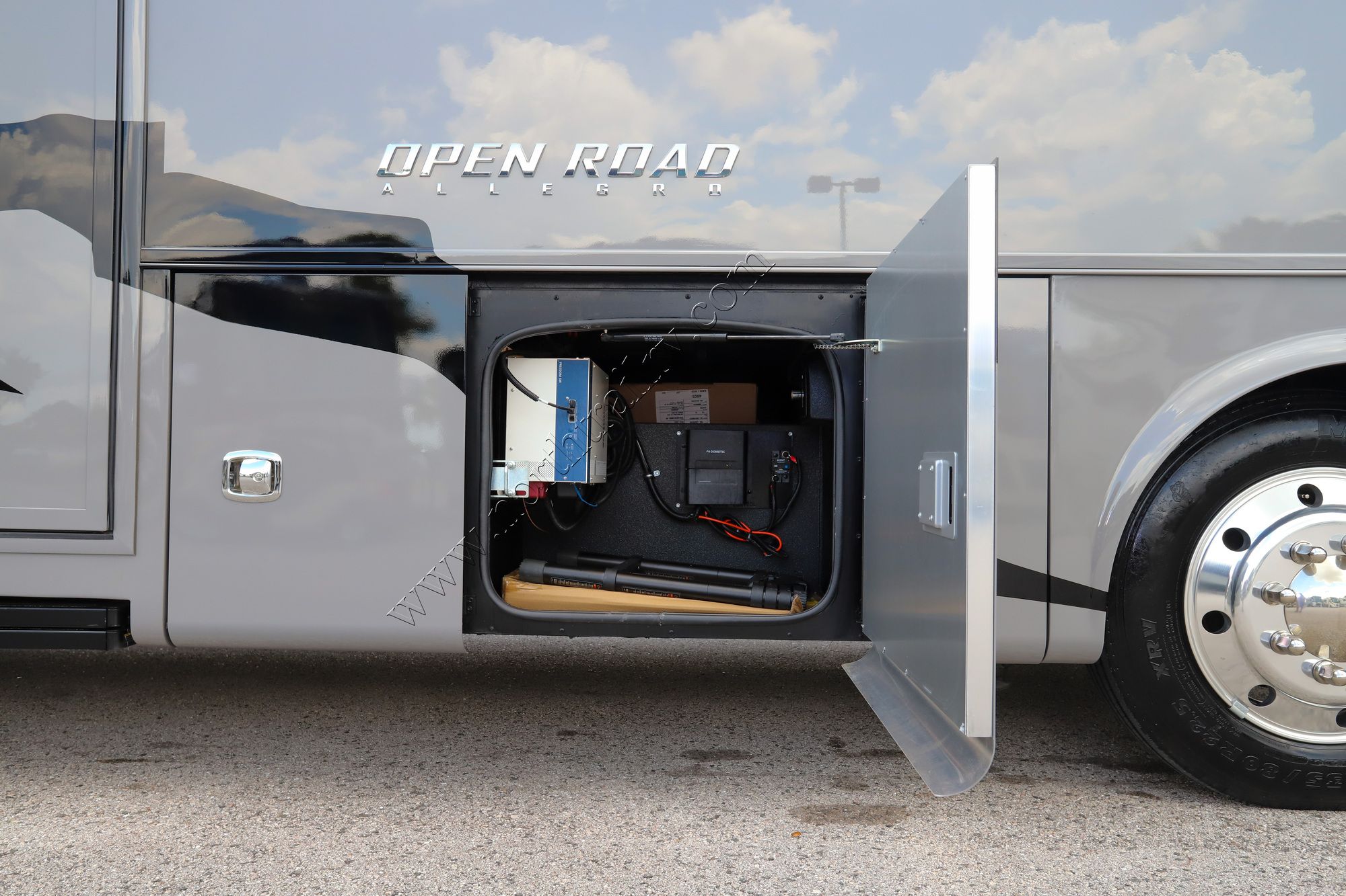 New 2026 Tiffin Motor Homes Allegro 29NA Class A  For Sale