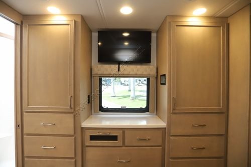2026 Renegade Rv Verona 40VRB Super C