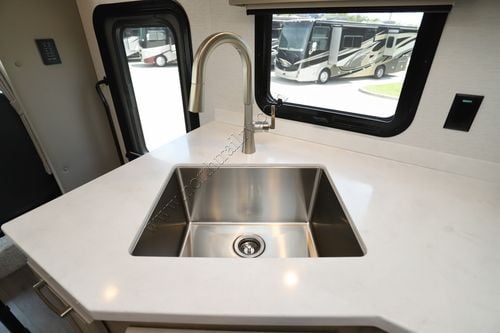 2026 Renegade Rv Verona 40VRB Super C