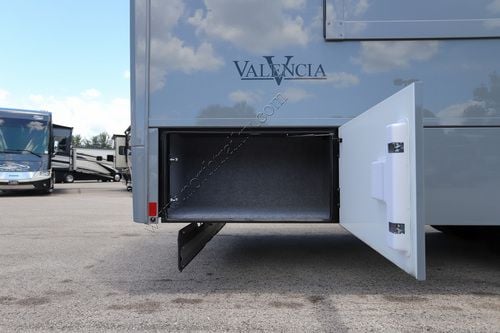 2026 Renegade Rv Valencia 39RB Super C