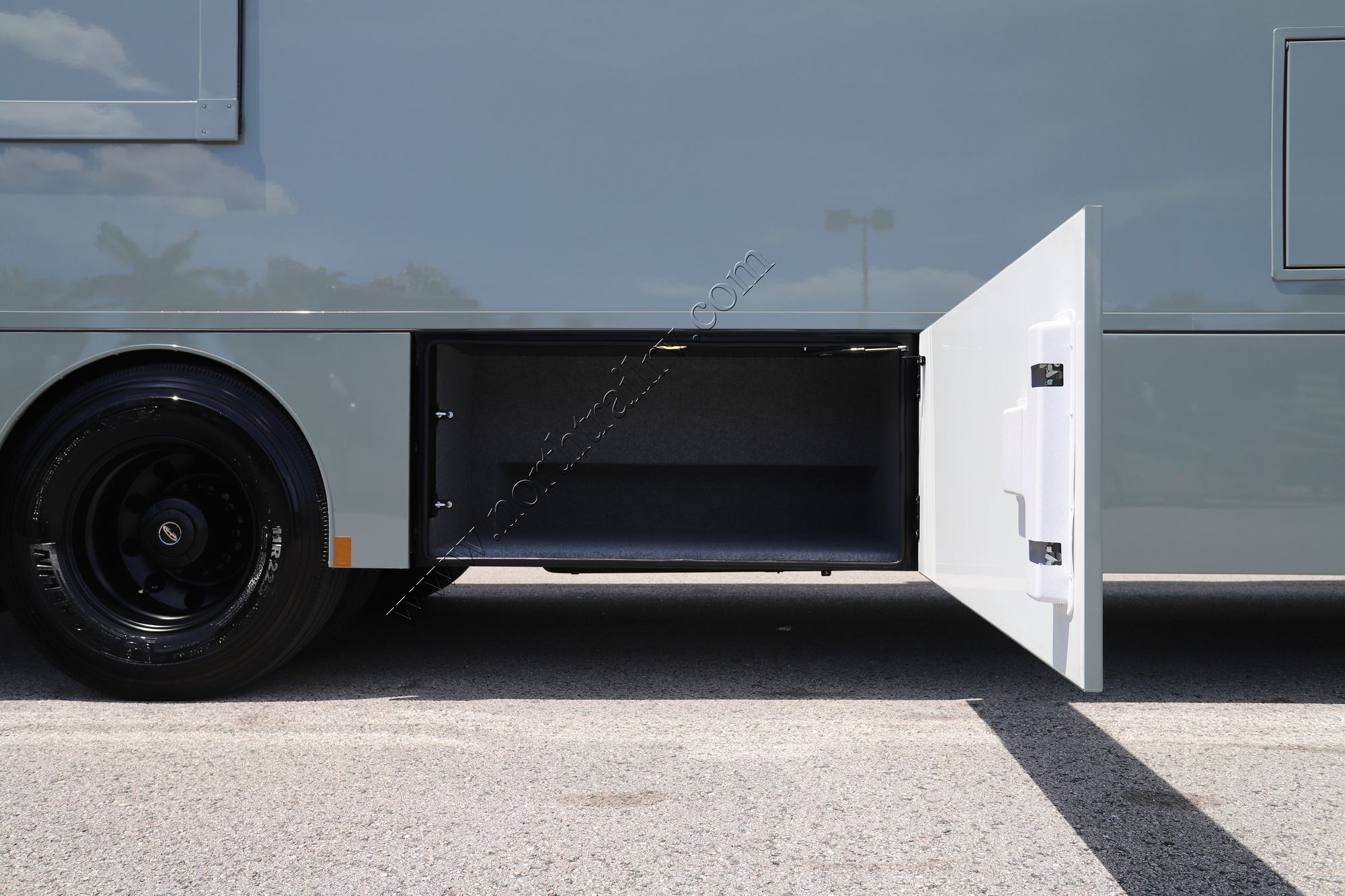 New 2026 Renegade Rv Verona 40VRB Super C  For Sale
