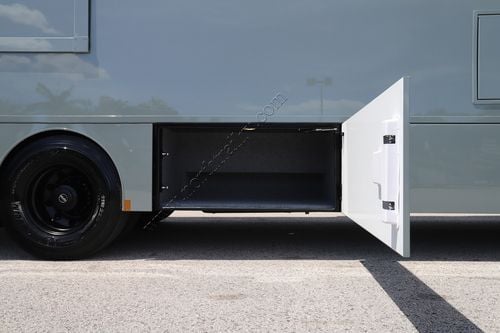 2026 Renegade Rv Verona 40VRB Super C