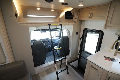 2026 Renegade Rv Verona 40VRB Super C