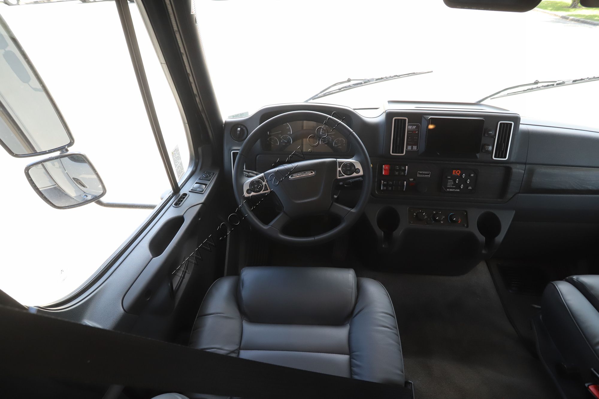 New 2026 Renegade Rv Valencia 39RB Super C  For Sale