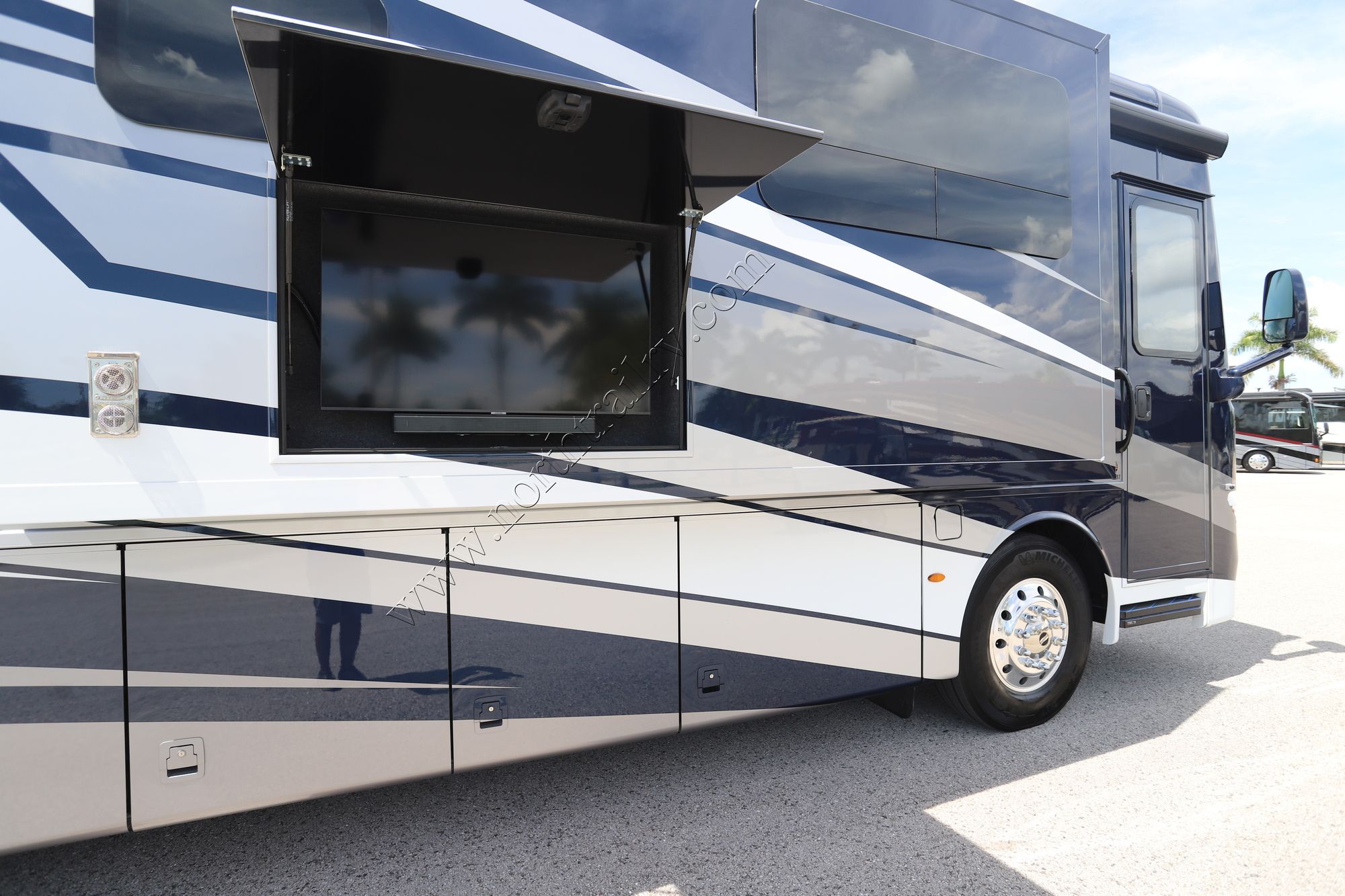 Used 2024 Newmar Kountry Star 4037 Class A  For Sale