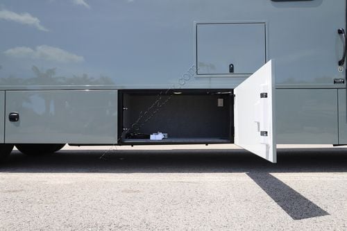 2026 Renegade Rv Verona 40VRB Super C