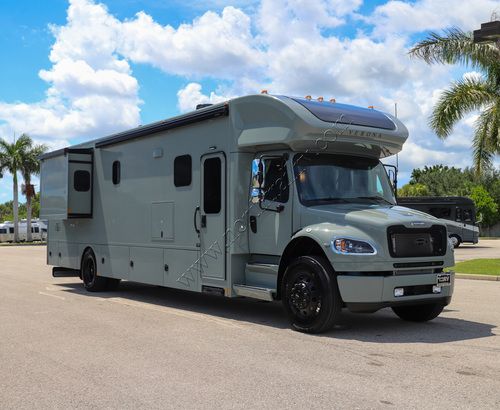 2026 Renegade Rv Verona 40VRB Super C