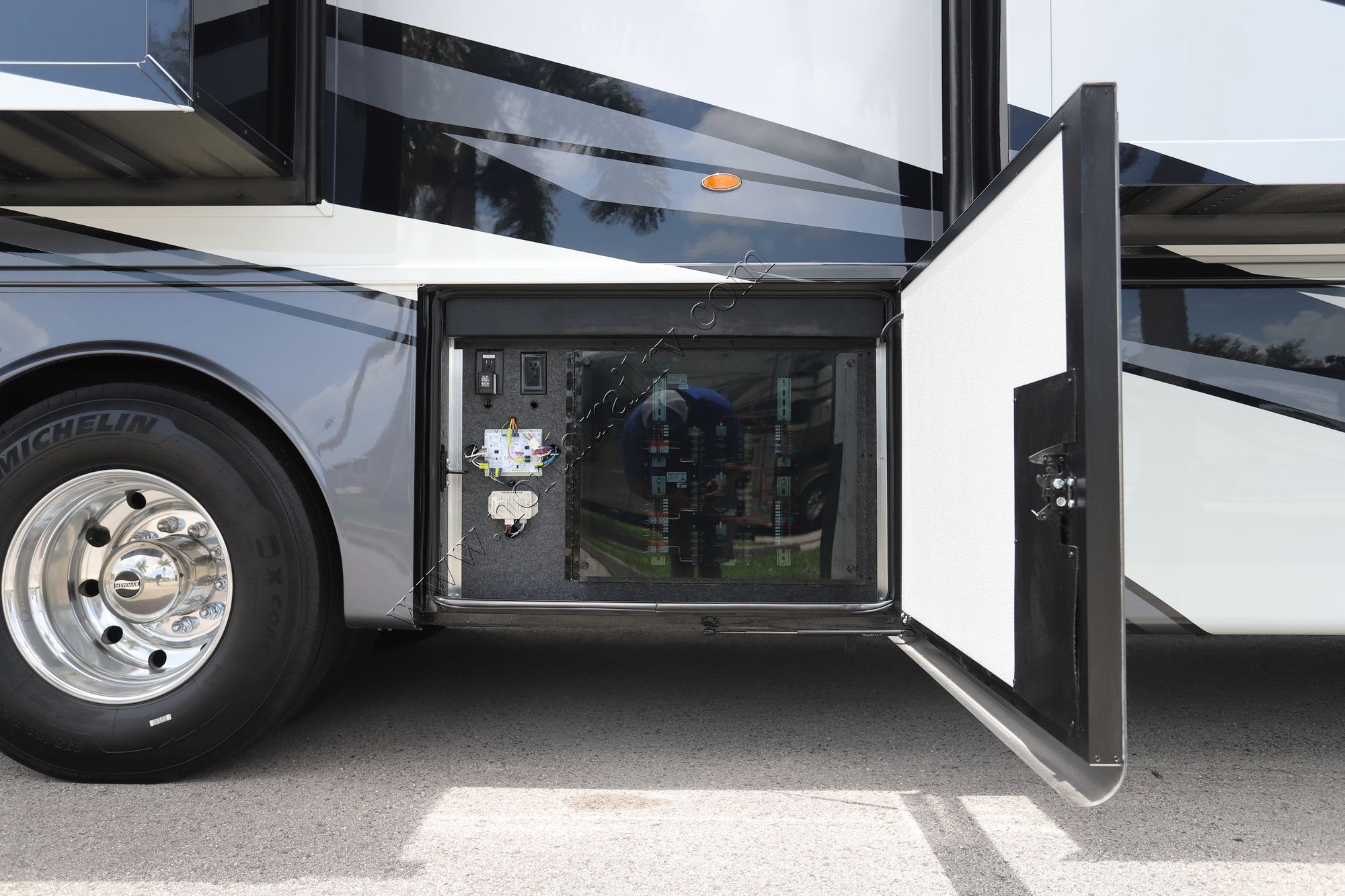 New 2026 Newmar Ventana 4037 Class A  For Sale