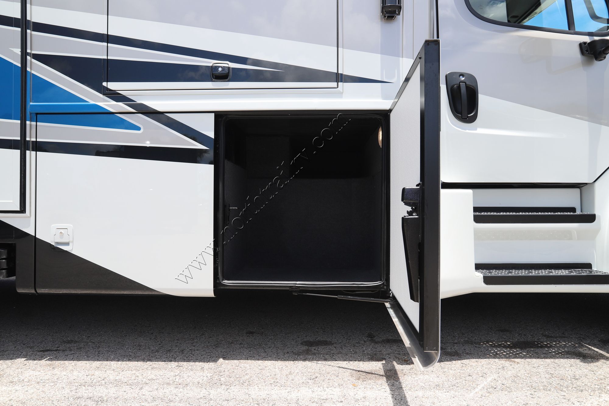 New 2026 Newmar Grand Star 3444 Super C  For Sale