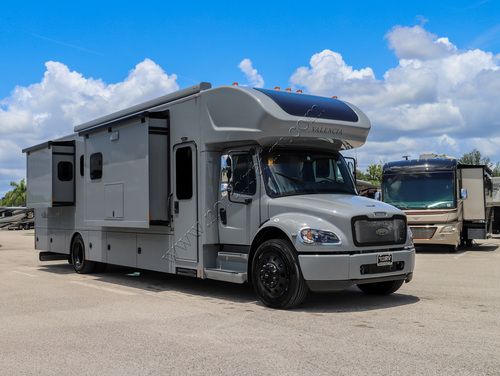 2026 Renegade Rv Valencia 39RB Super C