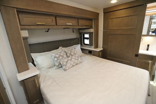 2026 Renegade Rv Valencia 39RB Super C