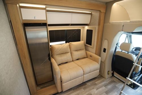 2026 Tiffin Motor Homes Wayfarer 25XLW