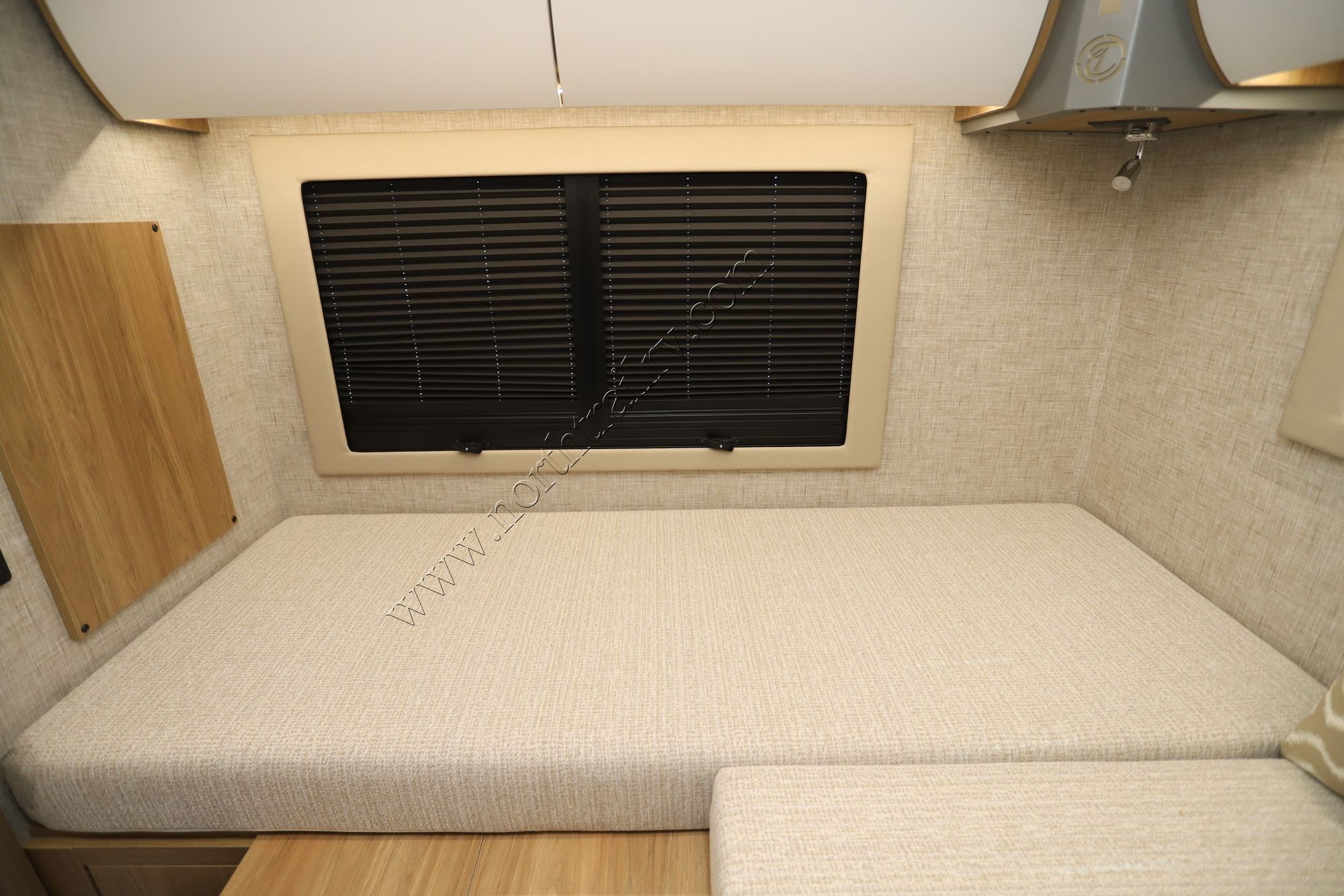 New 2026 Tiffin Motor Homes Wayfarer 25XLW Class C  For Sale