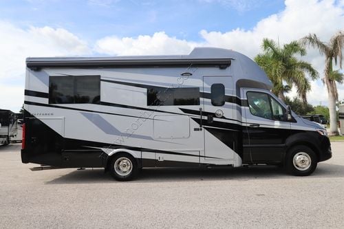 2026 Tiffin Motor Homes Wayfarer 25XLW