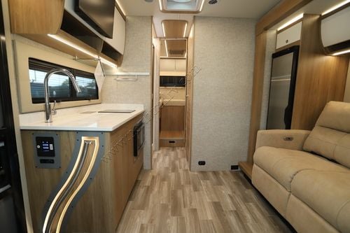 2026 Tiffin Motor Homes Wayfarer 25XLW