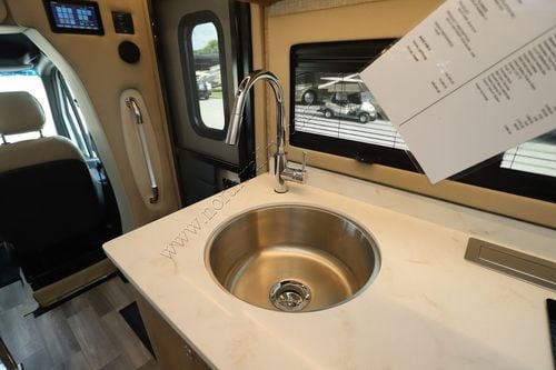 2026 Tiffin Motor Homes Wayfarer 25XLW