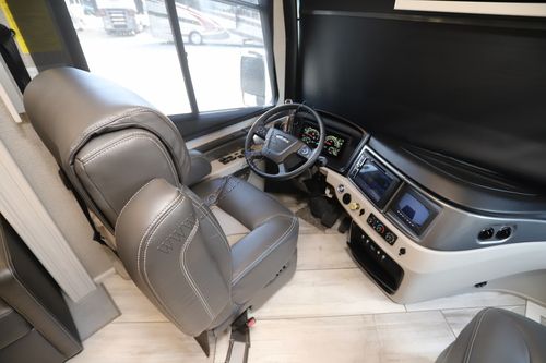 2022 Fleetwood Discovery Lxe 40M
