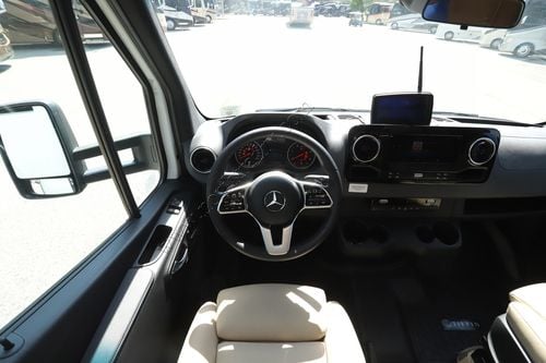 2025 Tiffin Motor Homes Wayfarer 25RW