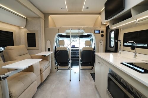 2025 Tiffin Motor Homes Wayfarer 25RW